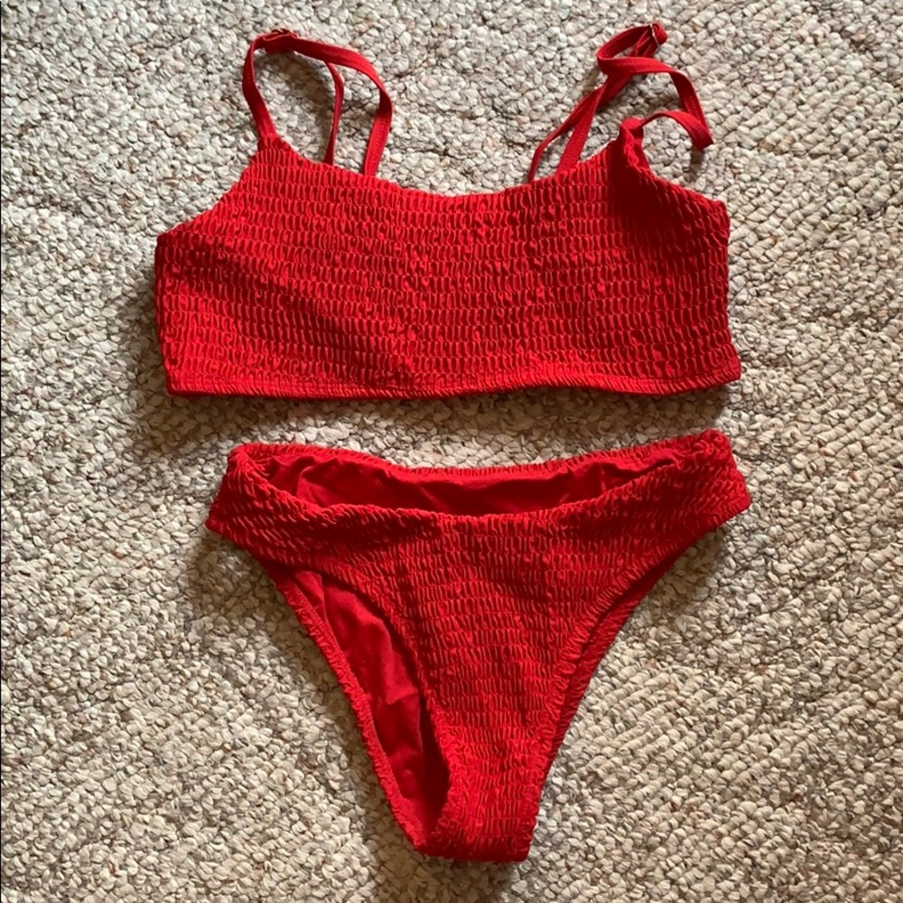 Scrunchy bikini